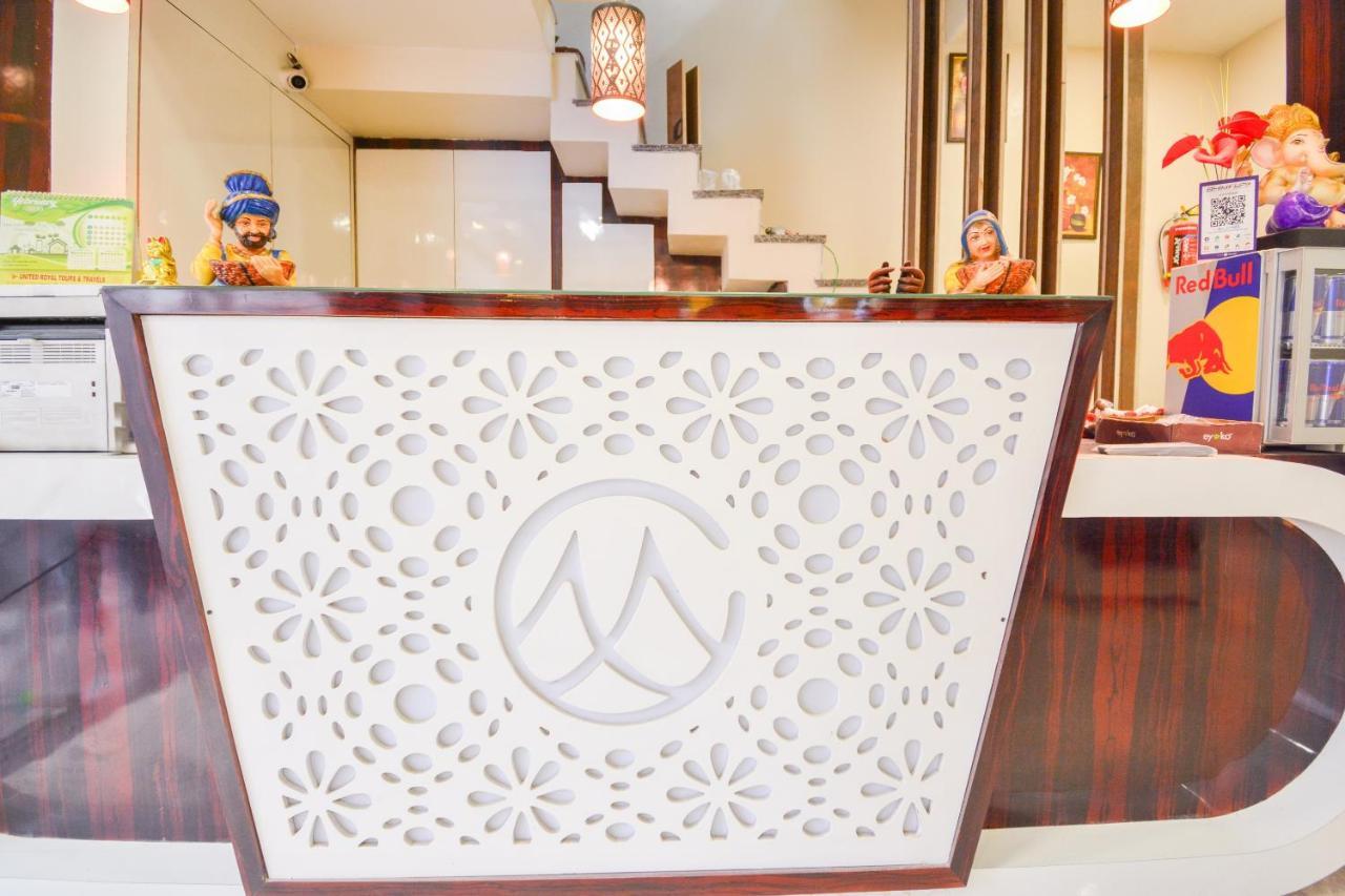 Capital O Moments Inn Amritsar Exterior foto
